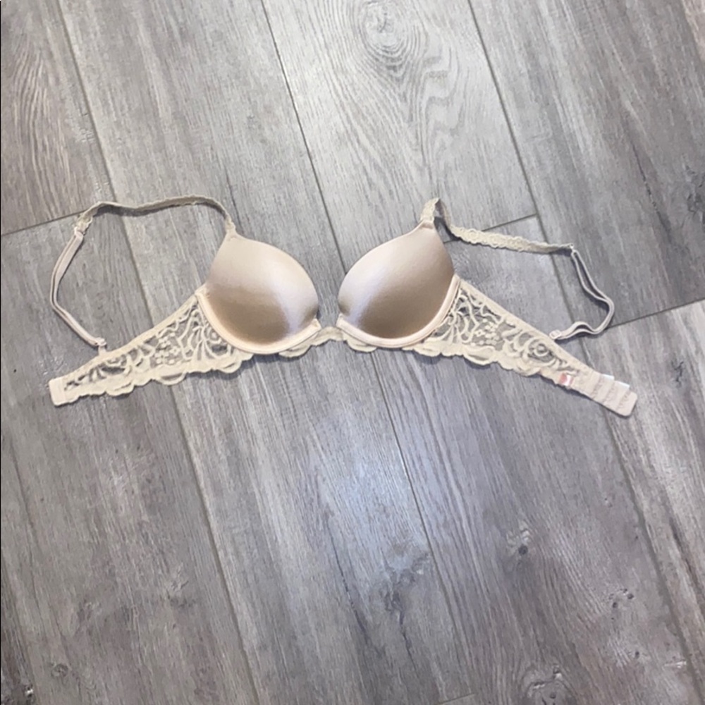 vs pink bra